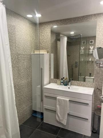 2 Bedroom Chelsea Apartment London Bagian luar foto